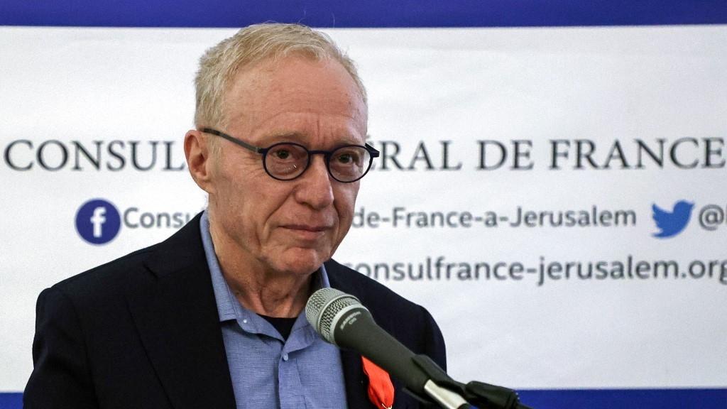 Israeli author David Grossman brands Gaza war a 'genocide'