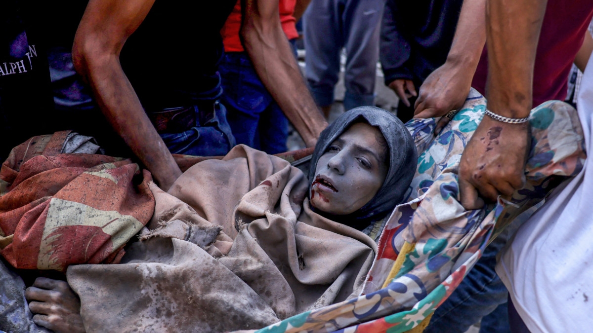 Witkoff and Huckabee to enter Gaza as anger over famine mounts
