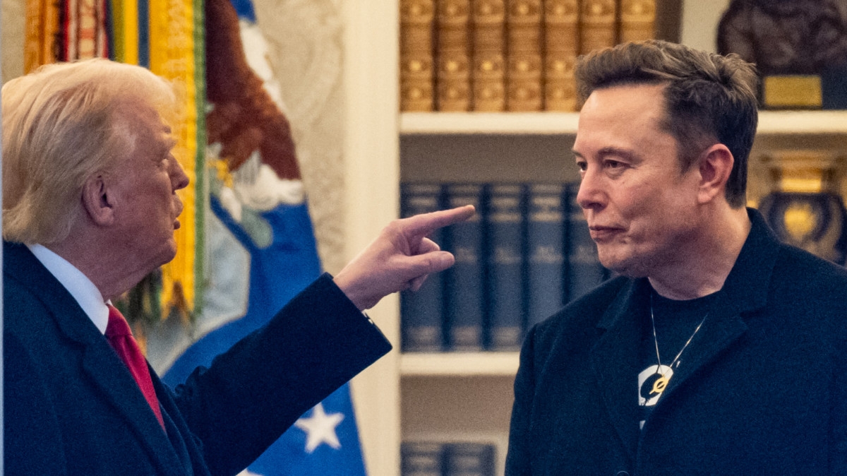 Trump-Musk fight creates unprecedented elite power struggle in the US