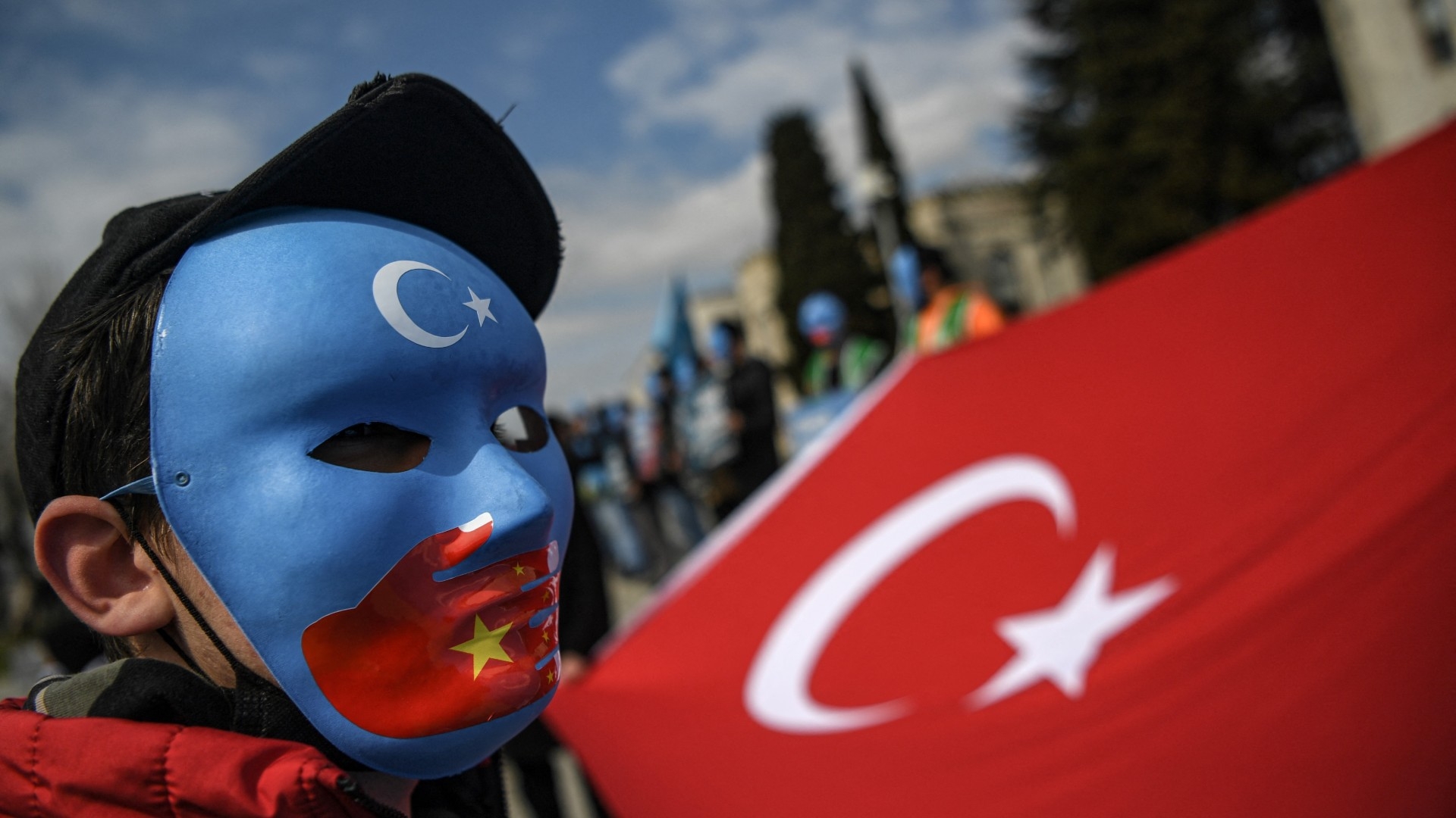 Turkey busts Chinese spying ring using fake cell towers