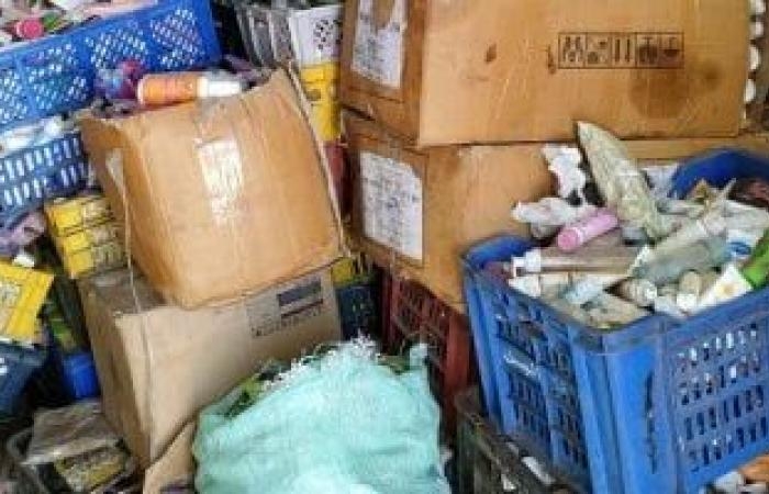 ضبط 11 طن أدوية ومكملات غذائية وسلعا منتهية الصلاحية قبل طرحها فى الجيزة