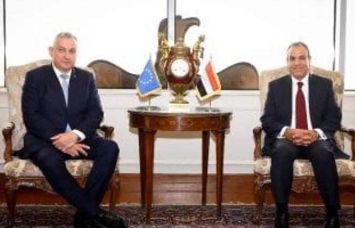 وزير الخارجية والهجرة يستقبل المفوض الأوروبى للشراكات الدولية