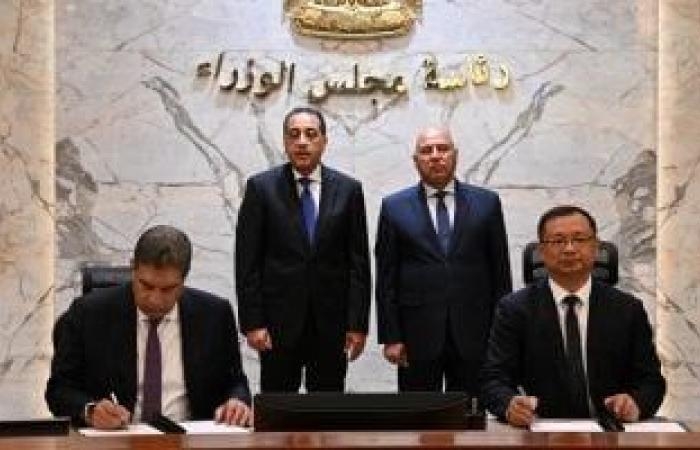 رئيس الوزراء يشهد توقيع اتفاقية لتجميع طرازات جيتور T1 وT2 محليًا