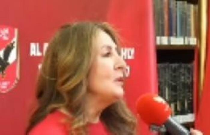 مستنين الشياطين الحمر.. سفيرة أمريكا تزور الأهلى وتعلق على مباراة إنتر ميامى
