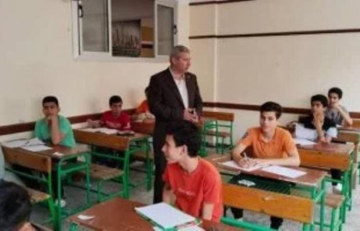 تداول أسئلة اللغة الإنجليزية للشهادة الإعدادية بمحافظة القاهرة