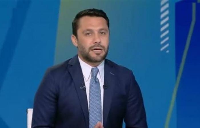 10 جنيهات ذهب .. أحمد حسن يكشف عن مكافأة لنجم الأهلي