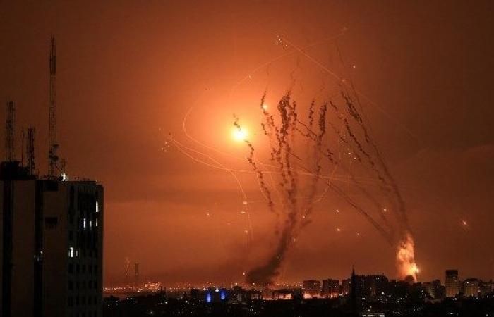 صواريخ إيرانية تقصف قاعدة نيفاتيم الجوية الإسرائيلية في