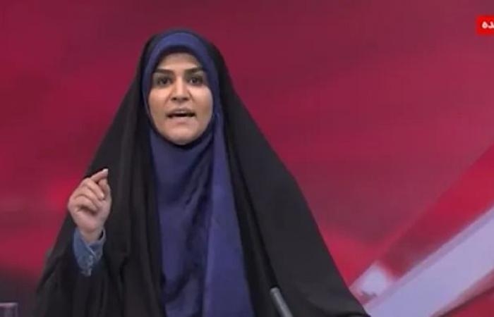 حكاية المذيعة الإيرانية التي "أصبحت حديث العالم" بعد تحديها للقصف الإسرائيلي "على الهواء"