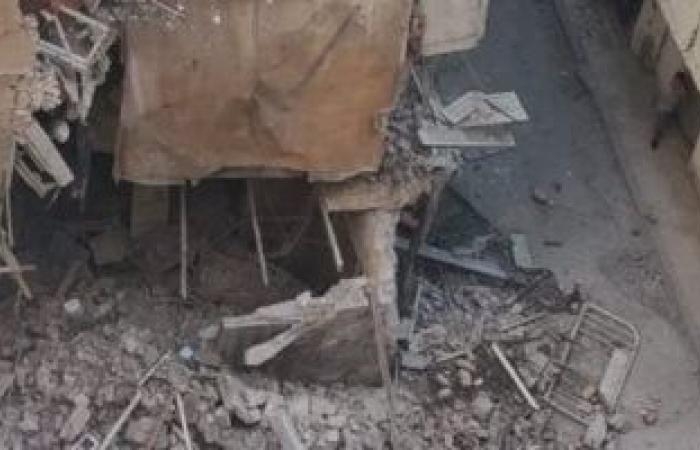 حى شرق الإسكندرية يكشف تفاصيل انهيار عقار بمنطقة باكوس.. صور