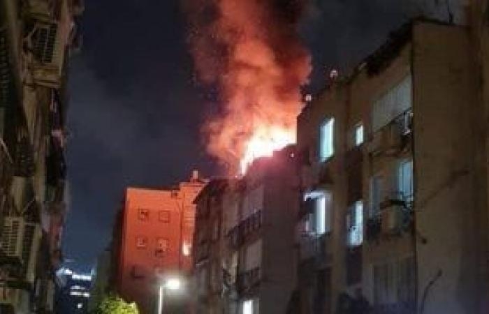 احتراق مبنيين فى منطقتى جوش دان وحولون فى تل أبيب بصواريخ إيرانية.. فيديو