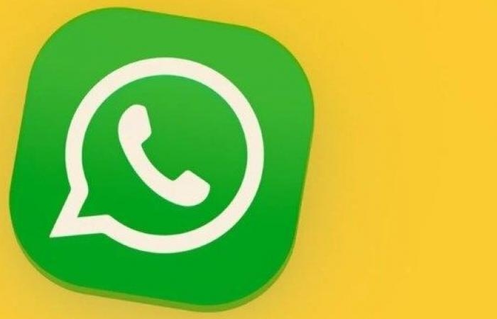 للنشر 12 منتصف الليل))تحذيرات رسمية من استخدام واتساب… ما
