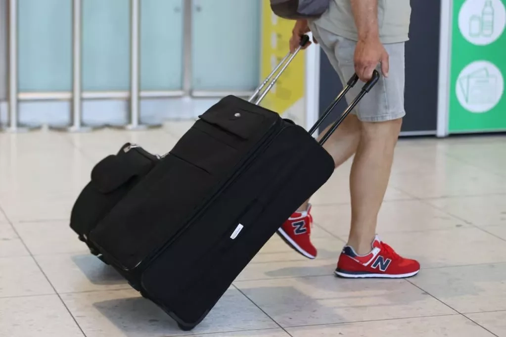 UK Issues Travel Warnings for 69 Countries, Including Algeria