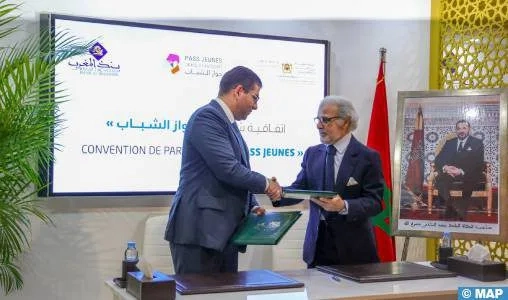 Bank Al-Maghrib, Ministry of Youth Join Forces to Expand ‘Pass Jeunes' Benefits