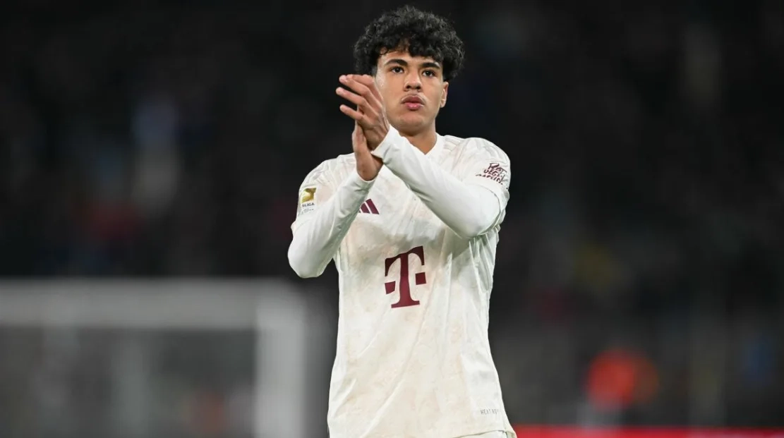 Regragui Backs Aznou to Seize Bayern Club World Cup Chance