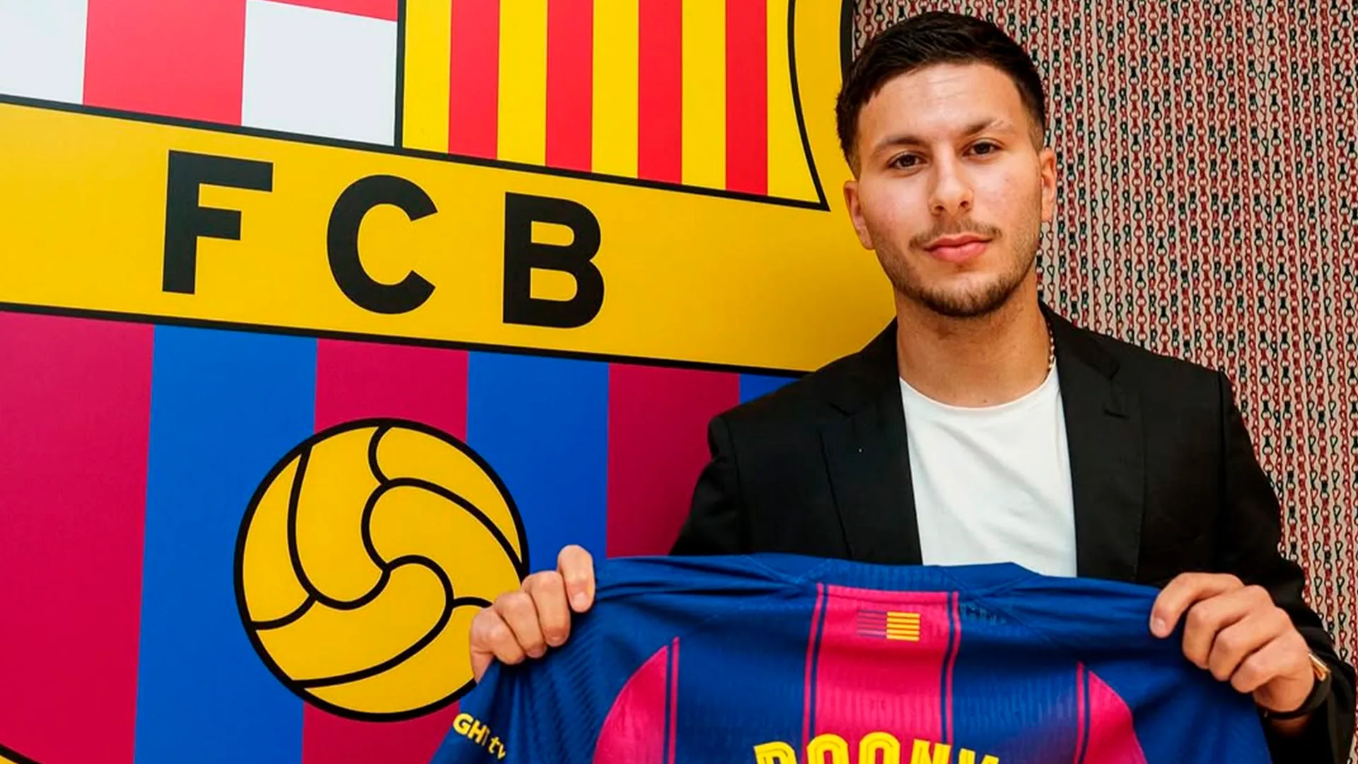 Official: Tricky Winger Roony Bardghji Joins FC Barcelona
