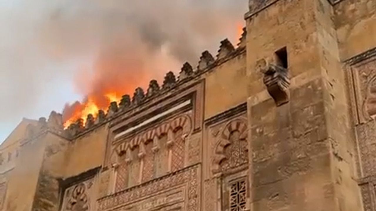 Historic Mosque of Córdoba Saved from Major Fire