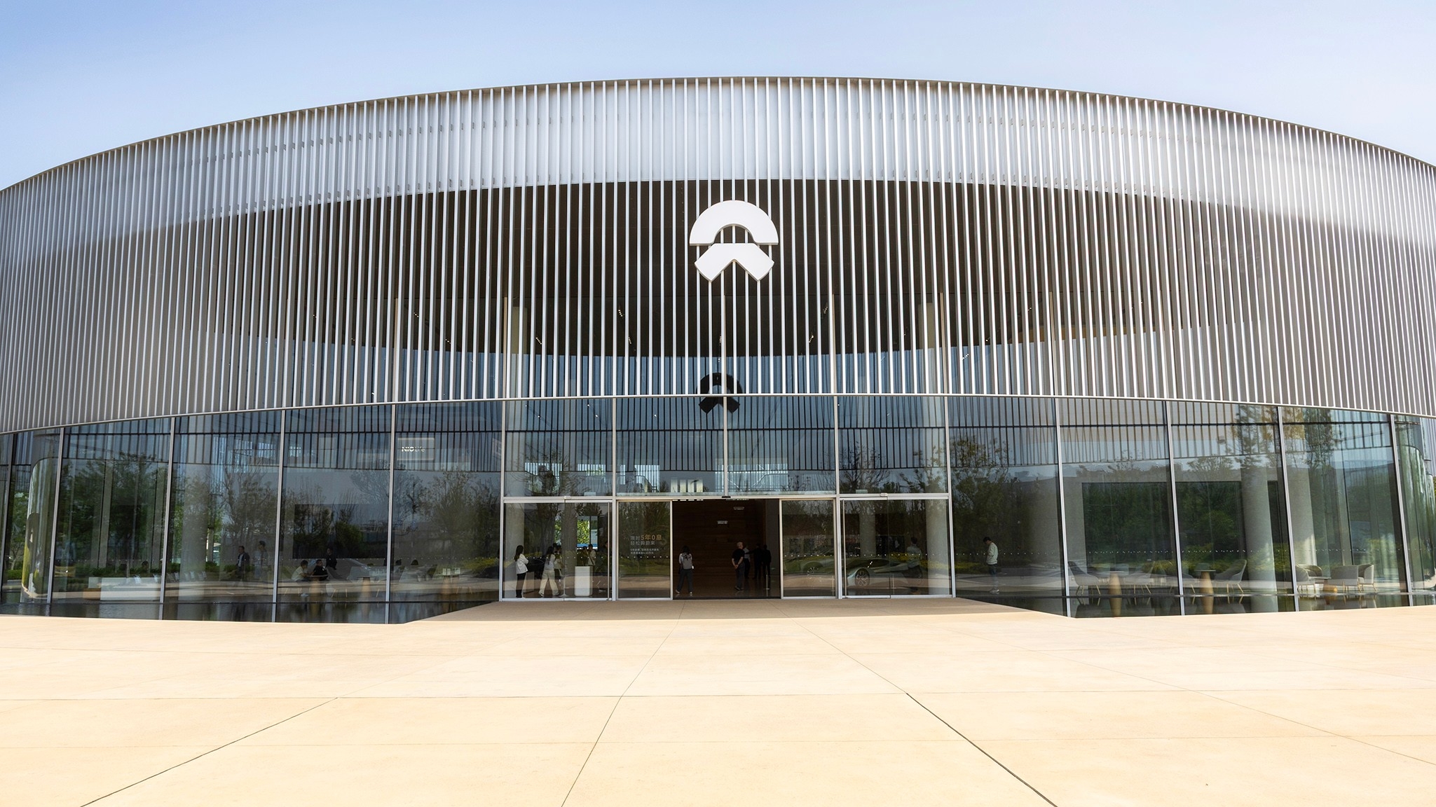 Heavily Robotized Chinese EV Startup Plant's Cost-Cutting Secrets