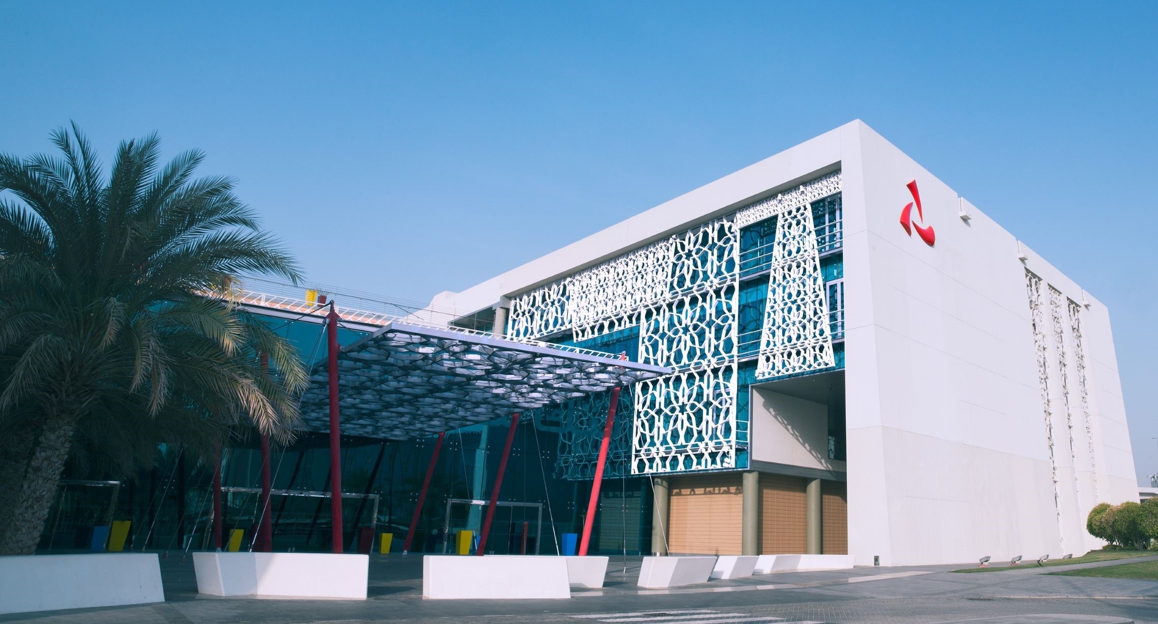 Bank Muscat approves sukuk and bonds issuance, cash dividend for shareholders