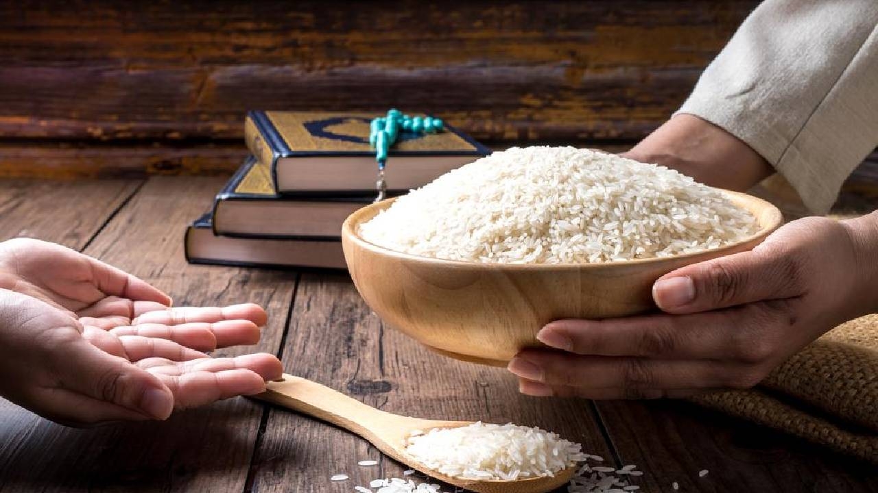 Principles of Zakat al Fitr and rewards of charity