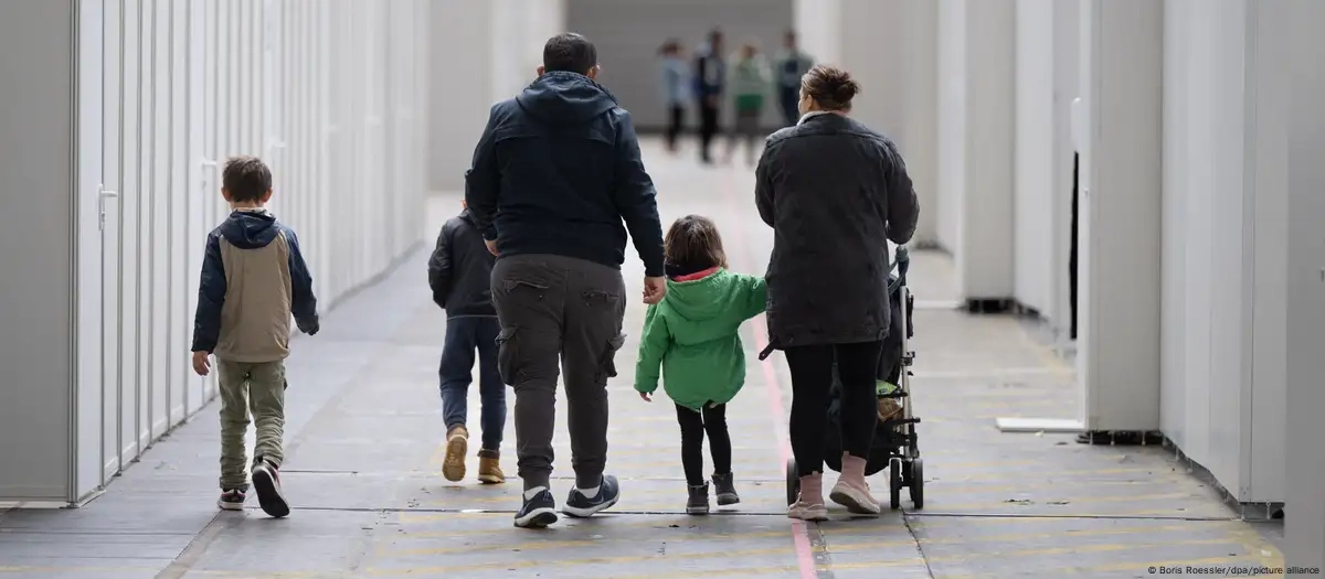 Germany moves to suspend refugees' family reunification