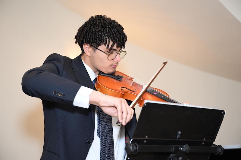 Musical greenhorns celebrate Haydn, Mozart in Muscat