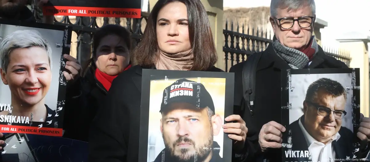 Belarus: Jailed opposition leader Tsikhanouski released