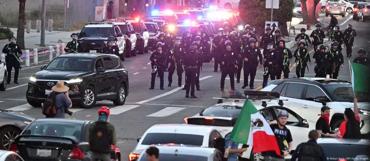 Police announce ‘mass arrests' amid LA curfew