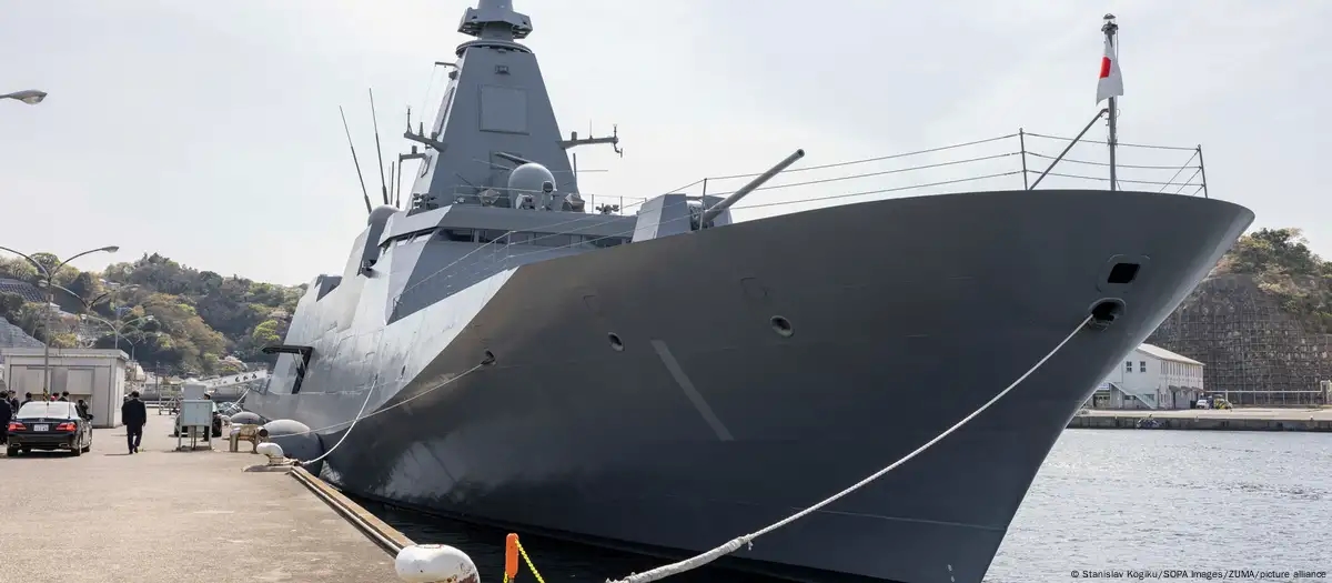 Australia to buy 11 advanced warships from Japan