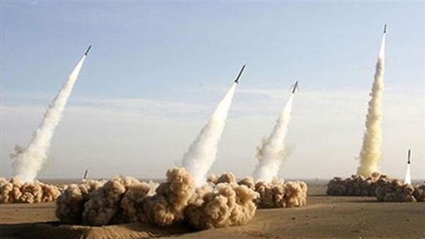 «رشقات صواريخ إيرانية كثيفة».. سماع دوي انفجارات ضخمة في القدس المحتلة