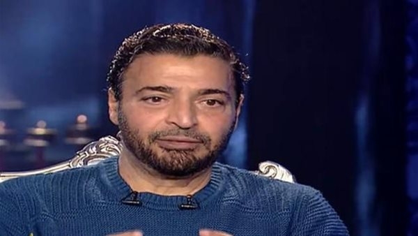 حميد الشاعرى وإيهاب عبد الواحد فى عزاء نجل صلاح الشرنوبى