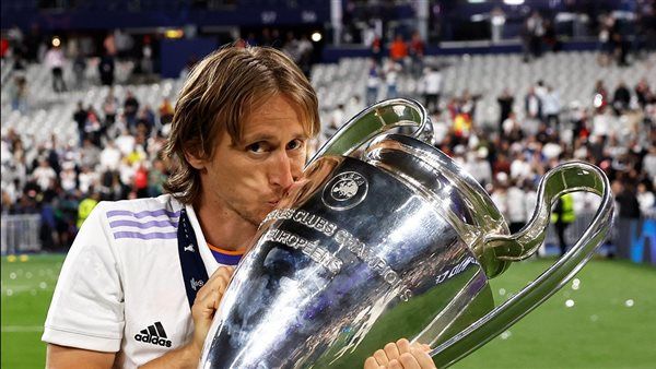 ريال مدريد يقترب من حسم مصير باز بديل مودريتش