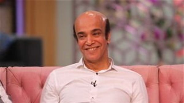 أشرف عبد الباقي يشارك مشهدًا مؤثرًا من مسرحية "البنك سرقوه" تكريمًا للفنان الراحل سليمان عيد