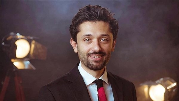 اليوم..عرض الحلقة الأولى من مسلسل "مملكة الحرير" بطولة كريم محمود عبد العزيز