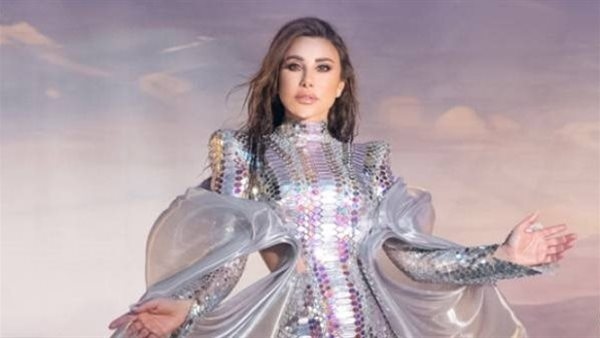 نجوى كرم تحيي حفلاً غنائياً في أوبرا دبي وتطرح أغنيتها الجديدة "يلعن البعد"