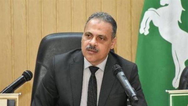 محافظ الشرقية يؤكد الحرص على تهيئة المناخ الجاذب لمزيد من الاستثمارات