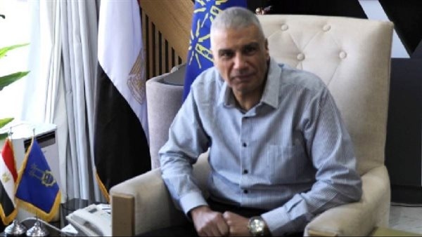 محافظ أسوان: إيقاف النشاط الملاحي بمجرى نهر النيل وبحيرة ناصر نظرًا لسوء الأحوال الجوية
