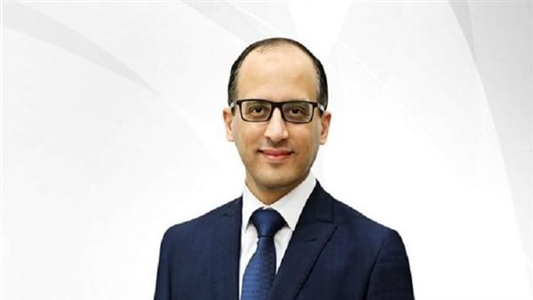 متحدث الحكومة: زيارة مدبولي لقناة السويس تؤكد التطور الاستراتيجي للمنطقة الاقتصادية