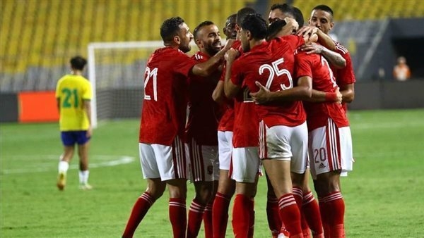 التعادل السلبي يحسم الشوط الأول بين الأهلي وحرس الحدود