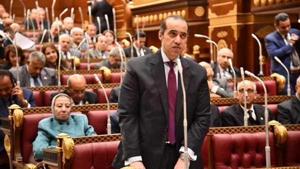 وزير الشؤون النيابية: حيازة النقد الأجنبي أمر مشروع قانونًا ولا يجوز التعامل فيه خارج الجهاز المصرفي