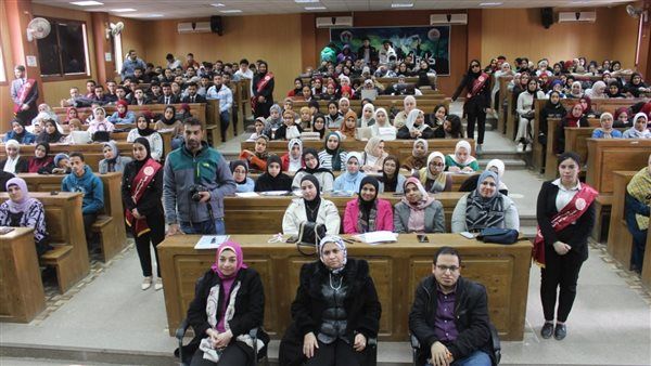 ندوة علمية بمشاركة الدكتورة هالة غنيم عن "التاريخ الإلكتروني" والذكاء الاصطناعي