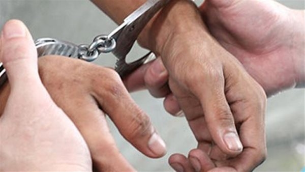 حبس راكب حاول تهريب حشيش وأقراص مخدرة بالمطار