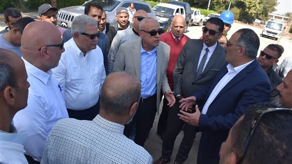محافظ الأقصر ورئيس القابضة للمياه يعلنان انتهاء أزمة خطوط الصرف الصحي جذريًا
