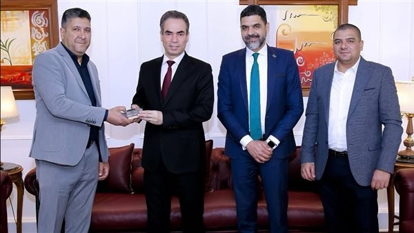 عائلة الشيخ عبد الفتاح الشعشاعي تهدي إذاعة القرآن الكريم تلاوات تذاع لأول مرة