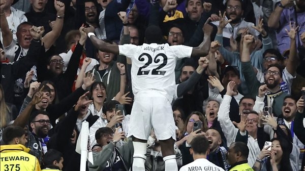 «مباراة الـ8 أهداف».. ريال مدريد يتعادل مع سوسيداد ويتأهل لنهائي كأس إسبانيا