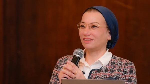 وزيرة البيئة تبحث سبل حماية مسارات الطيور المهاجرة في مصر