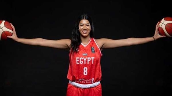 وزير الرياضة يهنئ جنى الألفي بتتويجها التاريخي بدوري الجامعات الأمريكية لكرة السلة