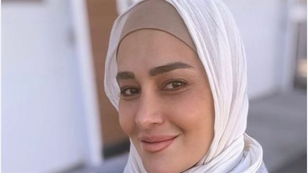 حلا شيحة تشارك فيديو بالحجاب وتعلق: أجمل حاجة في الكون الصلاة