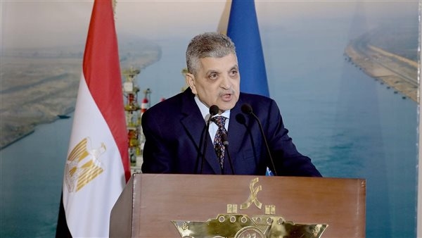 رئيس قناة السويس: الهيئة بصدد تأسيس مصنع لإنتاج القاطرات وتصديرها للخارج