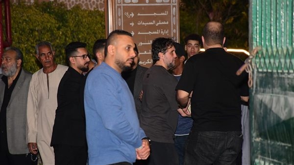 في أجواء حزينة.. عزاء سليمان عيد يشهد توافدًا كبيرًا من النجوم