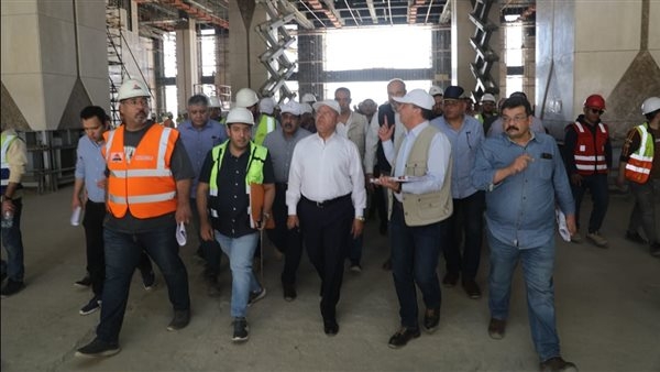 وزير الصناعة والنقل في جولة تفقدية هامة بمشروع الخط الأول من شبكة القطار الكهربائي السريع